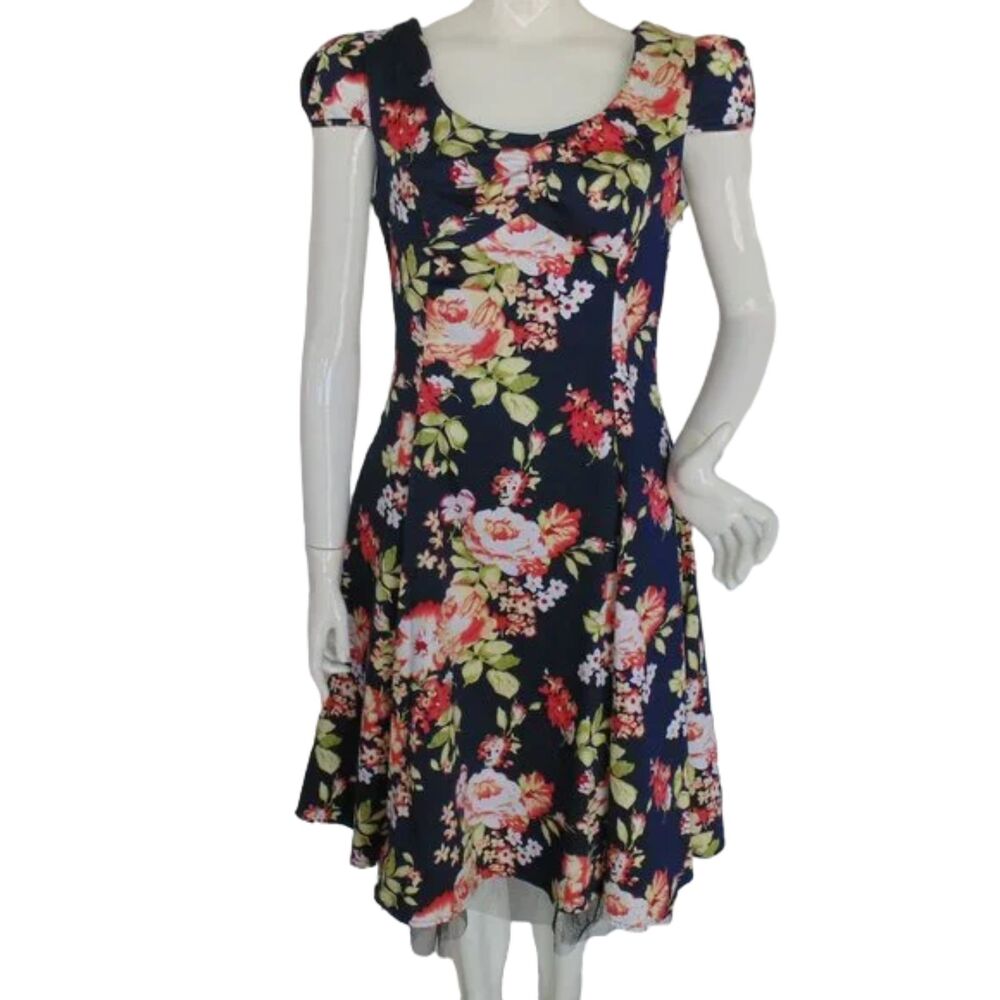 HEARTS & ROSES Dress, Sm, Black Floral, Short cap sleeve, Mesh hem, side zip